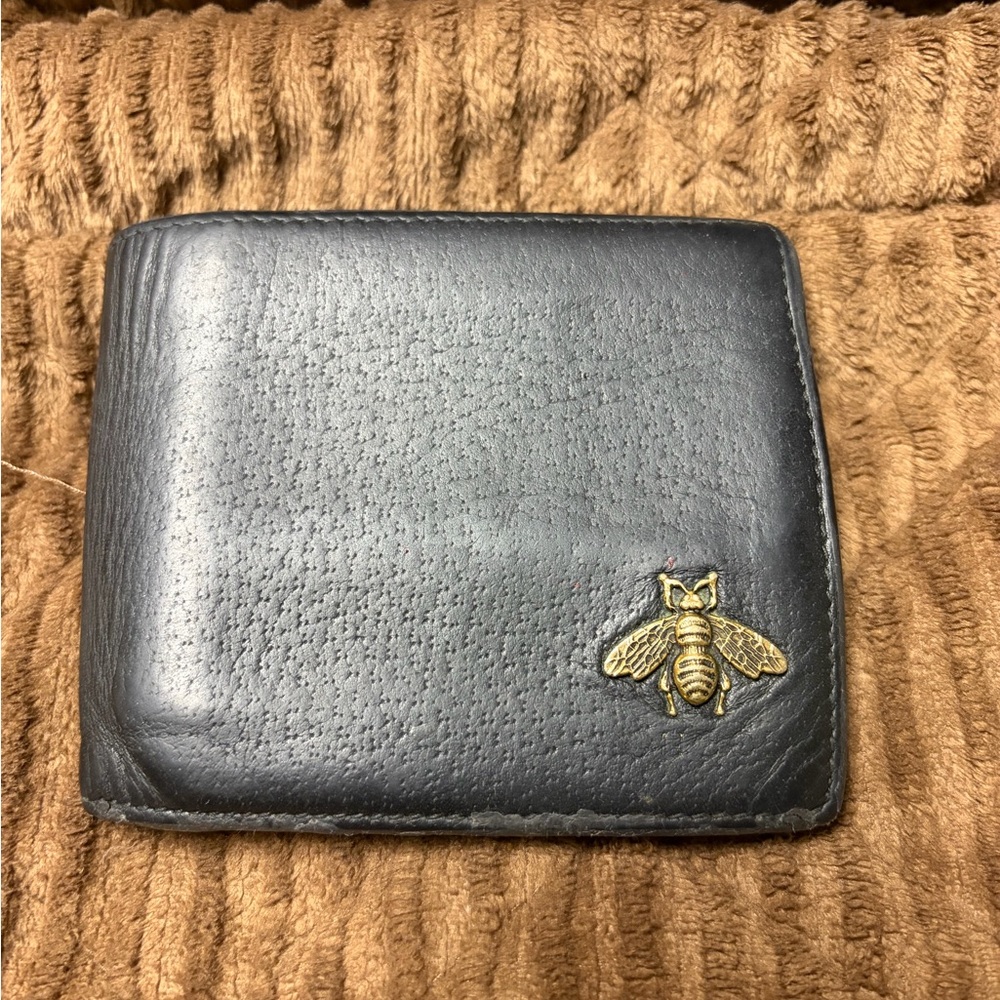 Gucci Black Leather Bifold Wallet W/ Gold Bee Charm